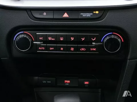 KIA XCeed XCeed 1.5 MHEV DCT Drive