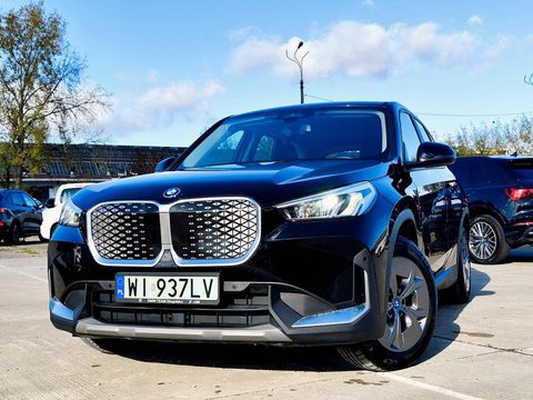 BMW IX1 2024