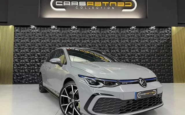 VOLKSWAGEN Golf Golf 1.4 TSI GTE 180kW