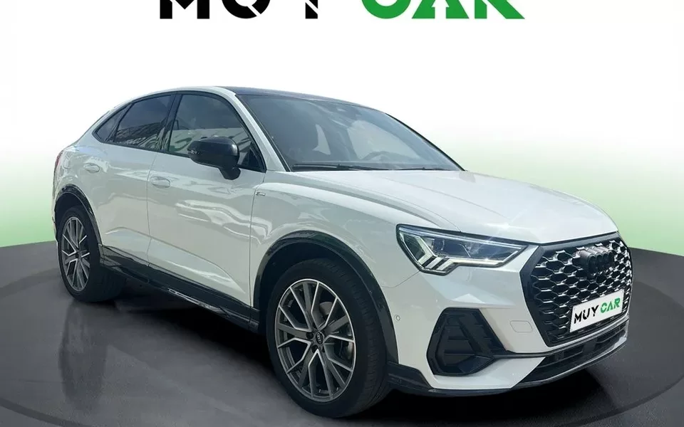 AUDI Q3 Q3 Sportback 35 TFSI Black line S tronic