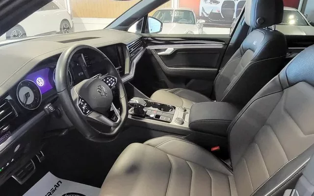 VOLKSWAGEN Touareg Touareg 3.0TDI V6 R-Line Individual Tip. Elegance 4M 210kW