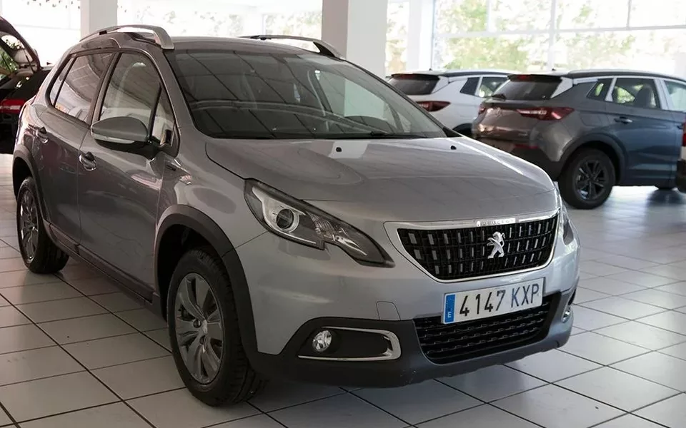 PEUGEOT 2008 2008 1.5 BlueHDI S&S Signature 100