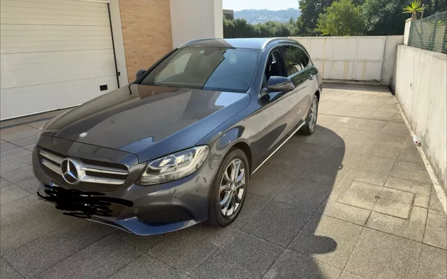 Mercedes-Benz C 300 BlueTEC Hybrid Avantgarde +