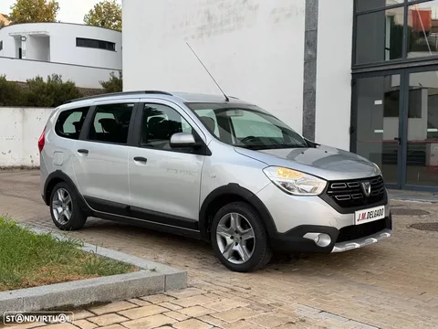 Dacia Lodgy 1.5 dCi Stepway 7L