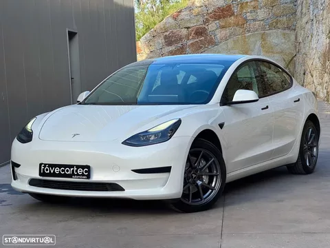 Tesla Model 3 Standard Range Plus RWD