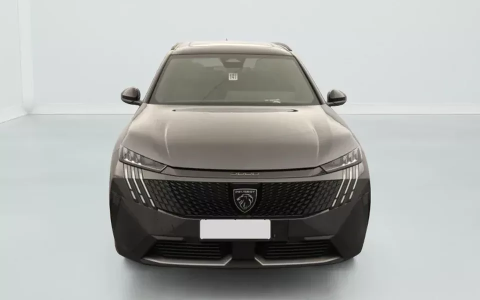 Peugeot 5008 Gt 1.2 HYBRID 145 Zéro km immatriculé