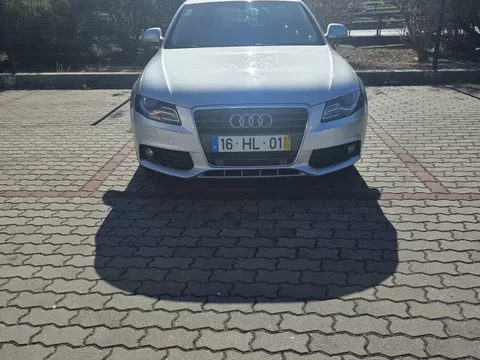 Audi A4 Avant 2.0 TDi S-line