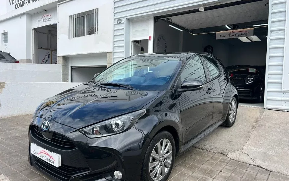 TOYOTA Yaris Yaris 120H 1.5 Active Tech