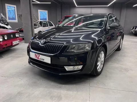 Vendido: SKODA Octavia Octavia 1.4TSI Ambition DSG 140 - 9000€ en Palacios del sil