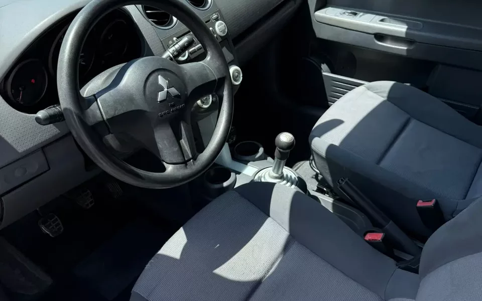 Mitsubishi Colt