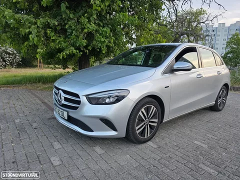 Mercedes-Benz B 250 e 8G-DCT