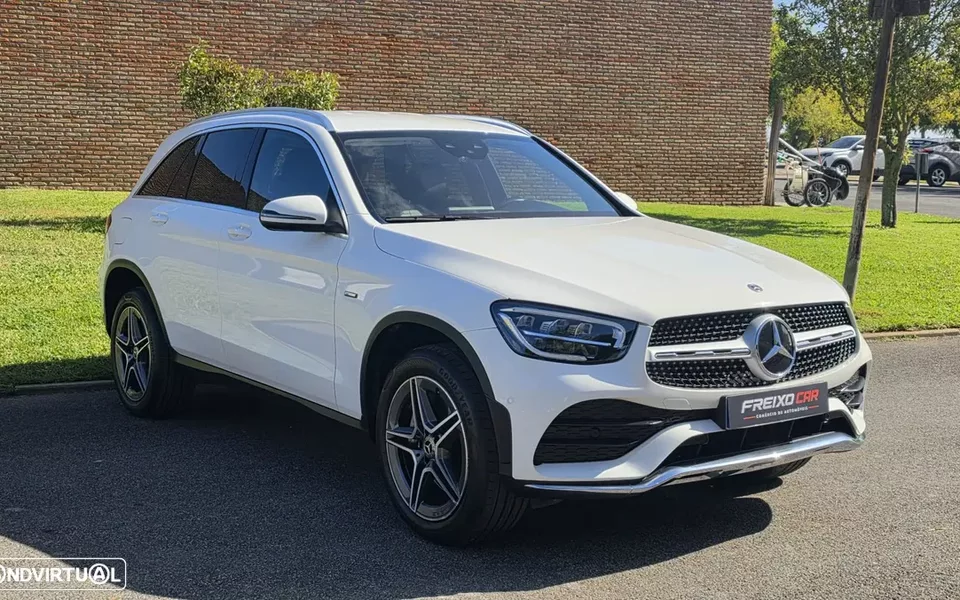 Mercedes-Benz GLC 300 de 4Matic 9G-TRONIC AMG Line