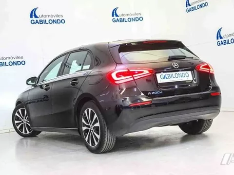 MERCEDES-BENZ Clase A A 200 d - 25900€ en Valladolid