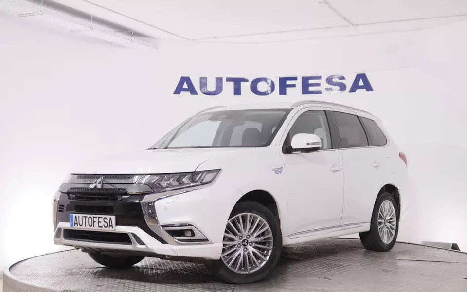 Mitsubishi Outlander PHEV KAITEKI AUTO 224CV AWD 5P # PARKTORNIC,CAMARA 360,FAROS LED,