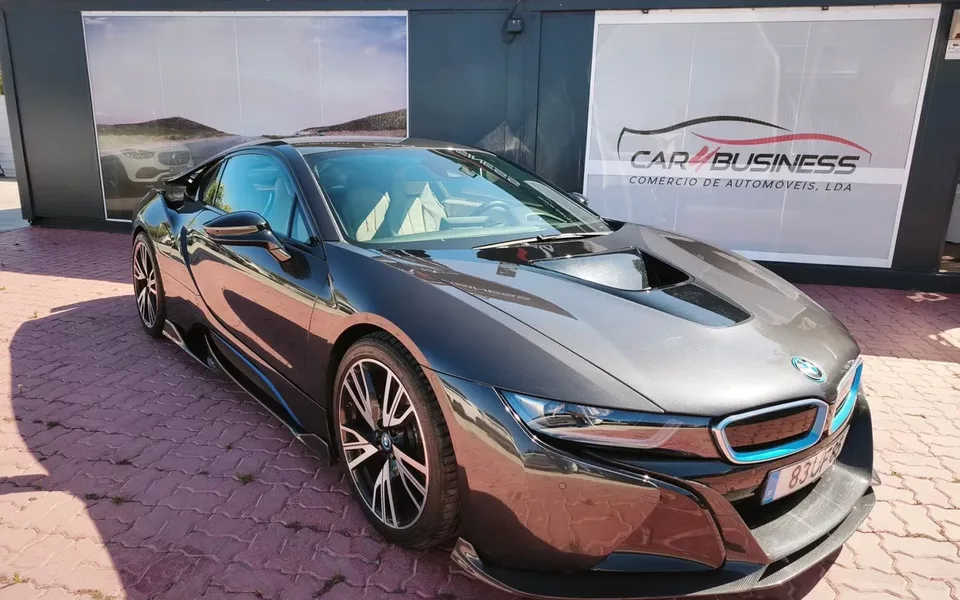 BMW i8