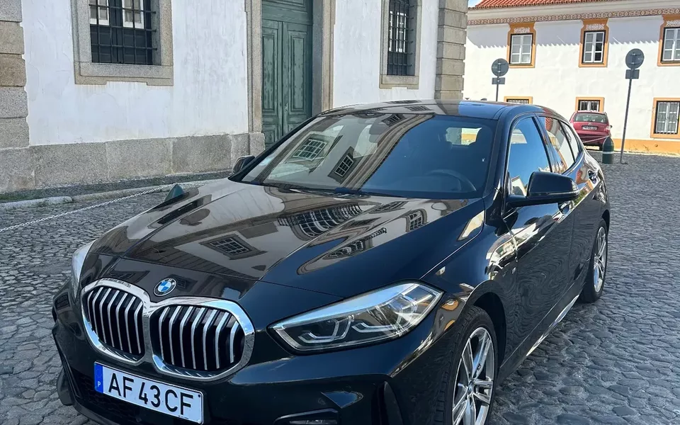 BMW 118 i Pack Desportivo M Auto