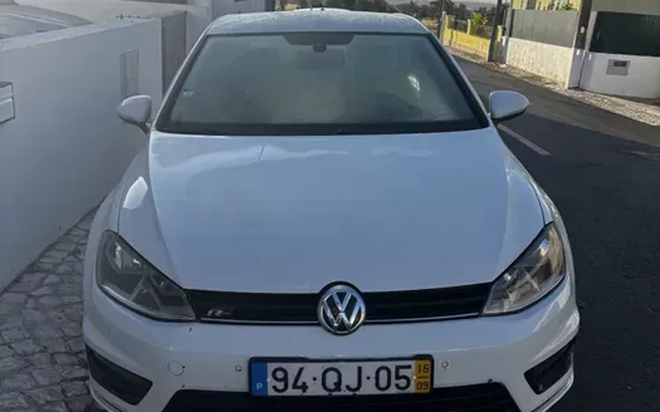 VW Golf 1.6 TDi R-Line