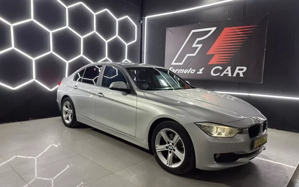 BMW Serie 3 320d Luxury - 9980€ en Jaen