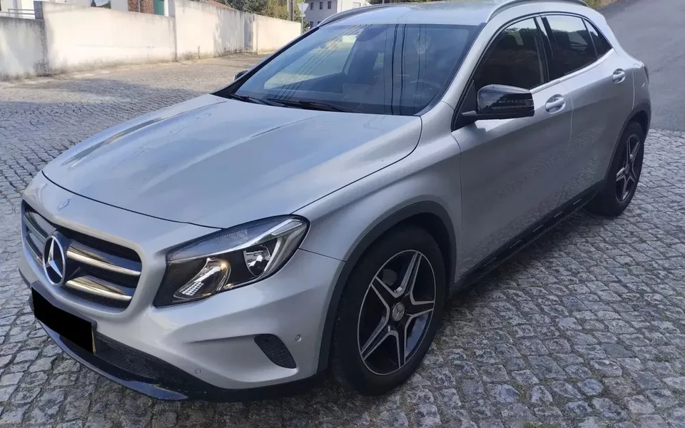 Mercedes-Benz GLA 180 CDi AMG Line