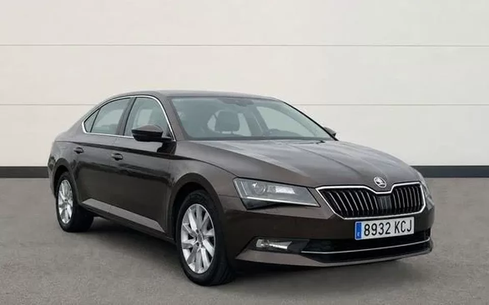 SKODA Superb Superb 2.0TDI Ambition DSG 110kW