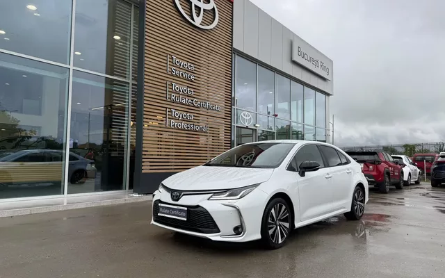 Toyota COROLLA SDN 1.8 HYB Dynamic