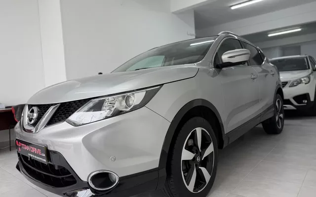 Nissan Qashqai 1.5 dCi DPF 360
