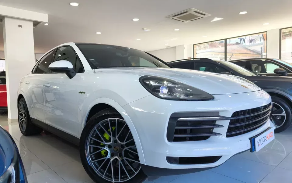 Porsche Cayenne Coupé E-Hybrid Platinum Edition