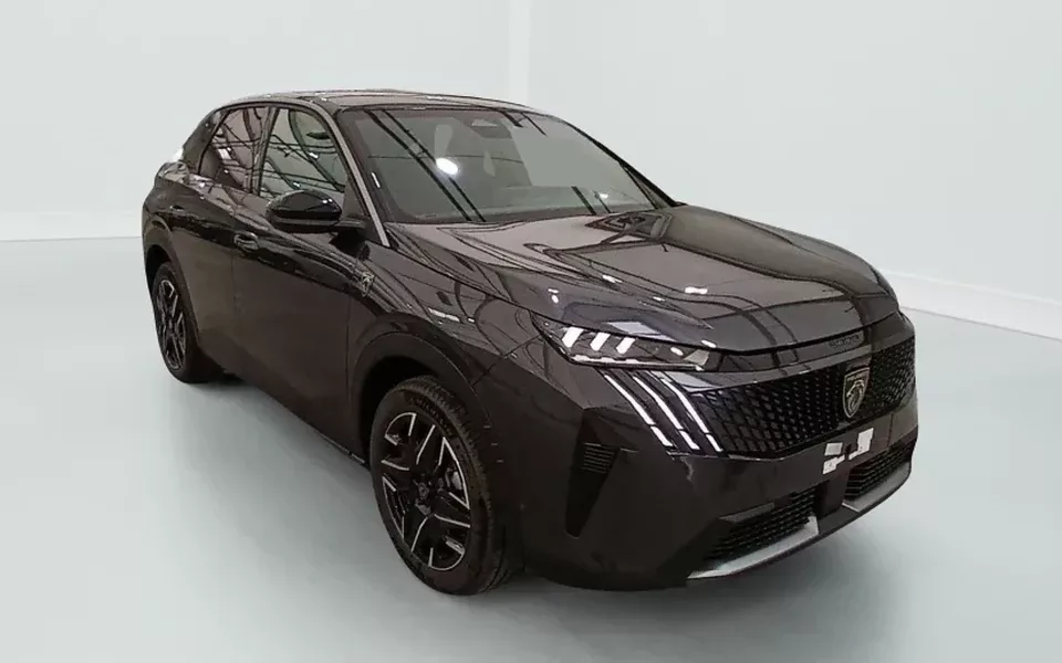 Peugeot 3008 Hybrid 136 e-DCS6 GT Zéro km immatriculé