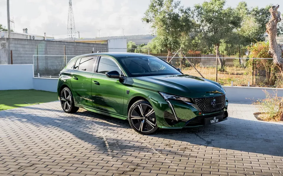 Peugeot 308 225 e-EAT8 GT