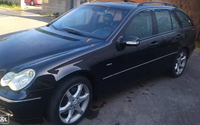 Mercedes-Benz C 220