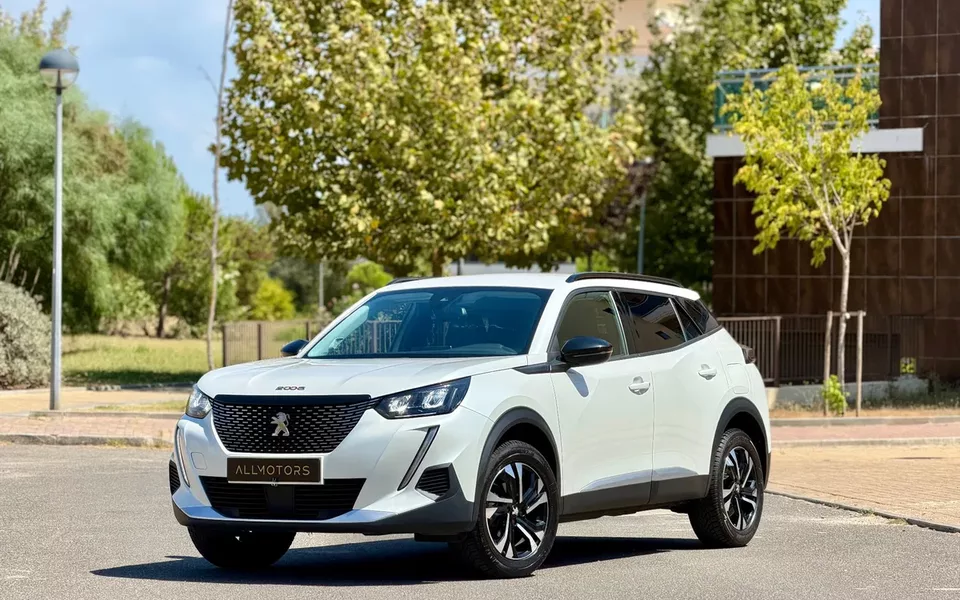 Peugeot 2008 PureTech 130 EAT8 Allure