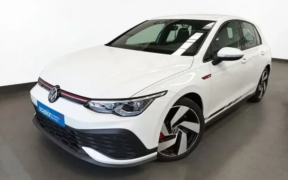 VOLKSWAGEN Golf GTI CLUBSPORT