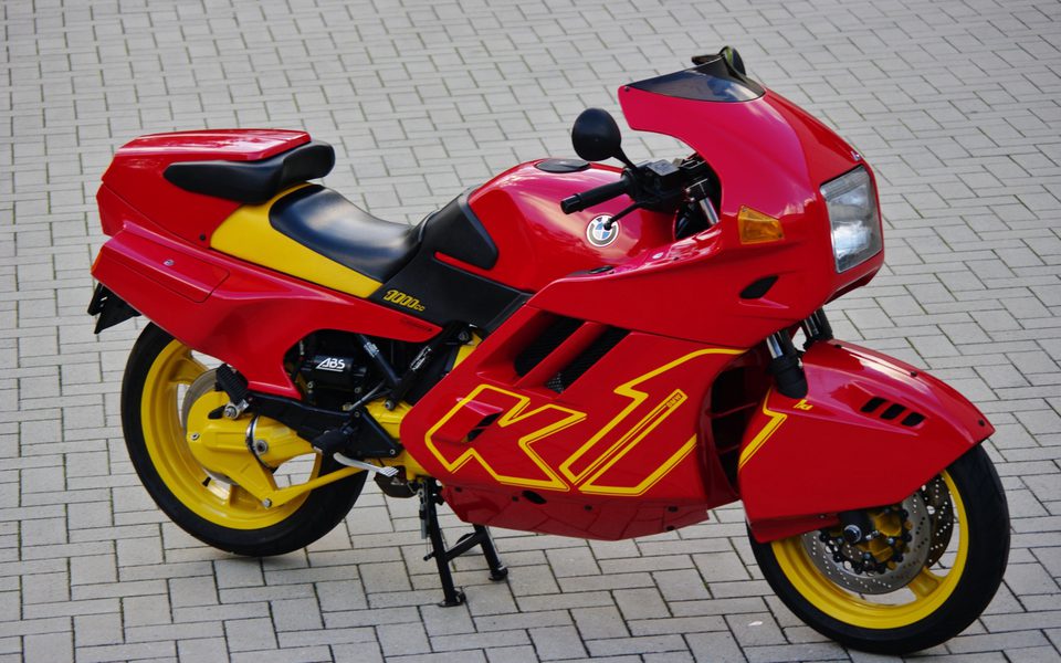 BMW K1