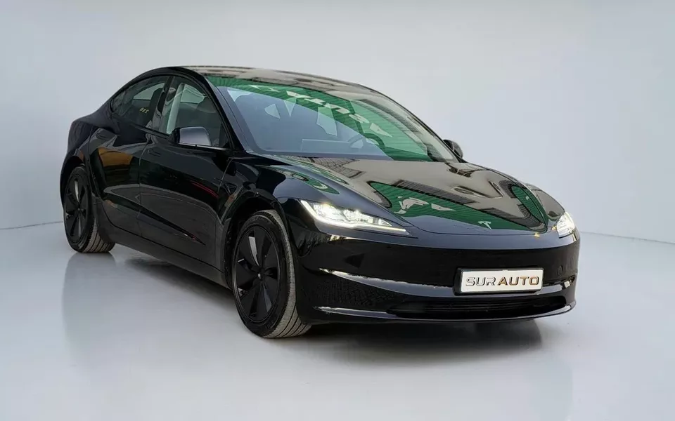 Tesla Model 3 Standard Range Plus RWD