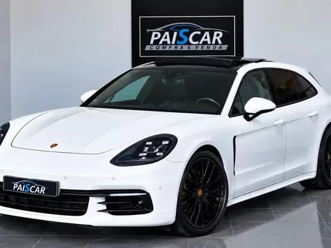 Porsche Panamera Sport Turismo 4 E-Hybrid Platinum Edition