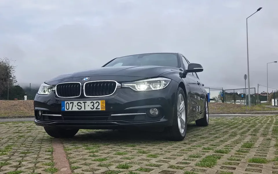 BMW 330 e iPerformance Advantage