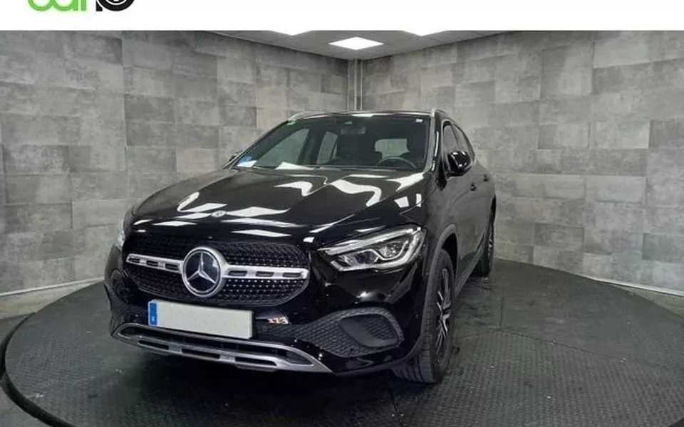 MERCEDES-BENZ Clase GLA 250 E 220 CV
