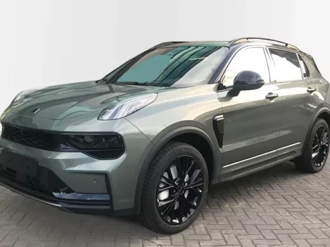 LYNK & CO 01 01 1.5T PHEV More