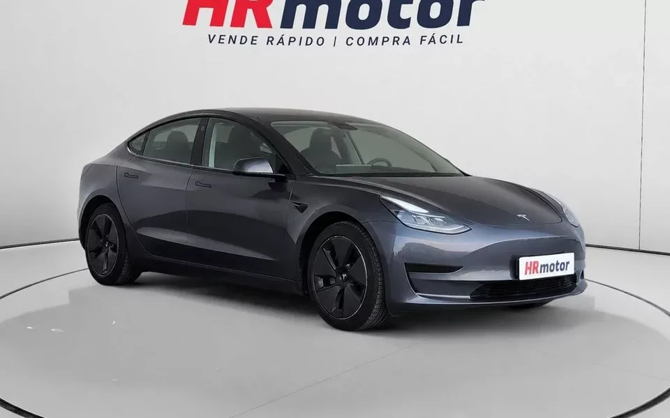 TESLA Model 3 Model 3 Standard Range Premium RWD