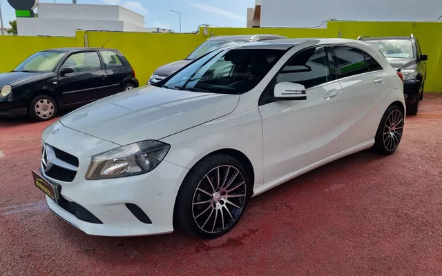 Mercedes-Benz A 180 d AMG Line