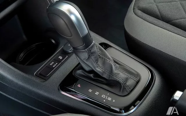 VOLKSWAGEN Up! Up! 1.0 High up! 75 ASG