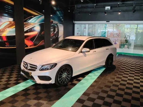 Mercedes-Benz C 250 (BlueTEC) d Station 7G-TRONIC AMG Line