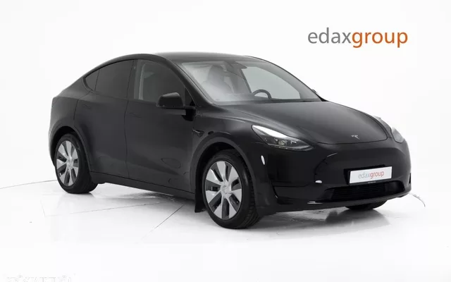 Tesla Model Y Long Range RWD