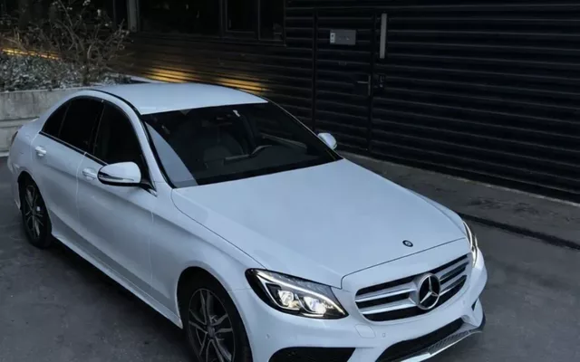 Mercedes-Benz C 200 AMG Line