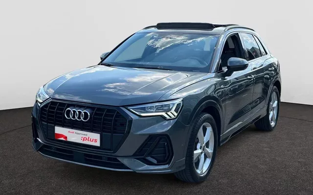 AUDI Q3 S-LINE AUTOMAAT 150PK PANODAK GPS CARPLAY CAMERA FULL LED