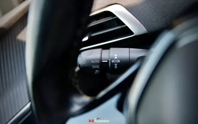Peugeot 3008 2019 1.5 BlueHDi Active