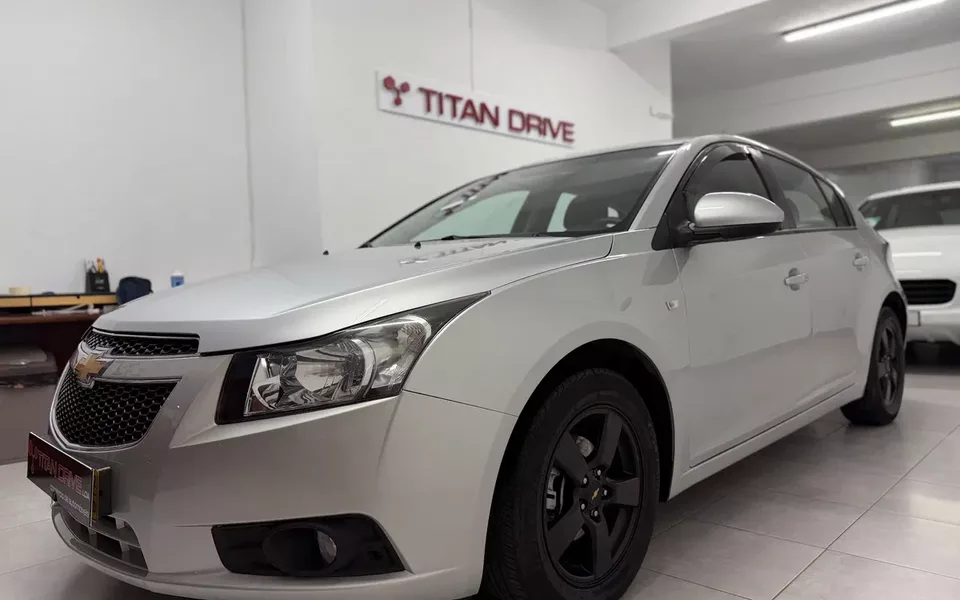 Chevrolet Cruze 1.6 LT