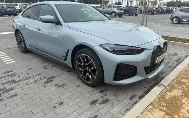 BMW i4 eDrive40 Pack Desportivo M Pro