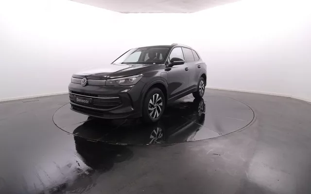 Volkswagen Tiguan 1.5 TSI PHEV Urban DSG 204cv / Vidros Escurecidos / Cam. Traseira / Alarme / LED Plus / JLL / Bat. 25.7 kWh