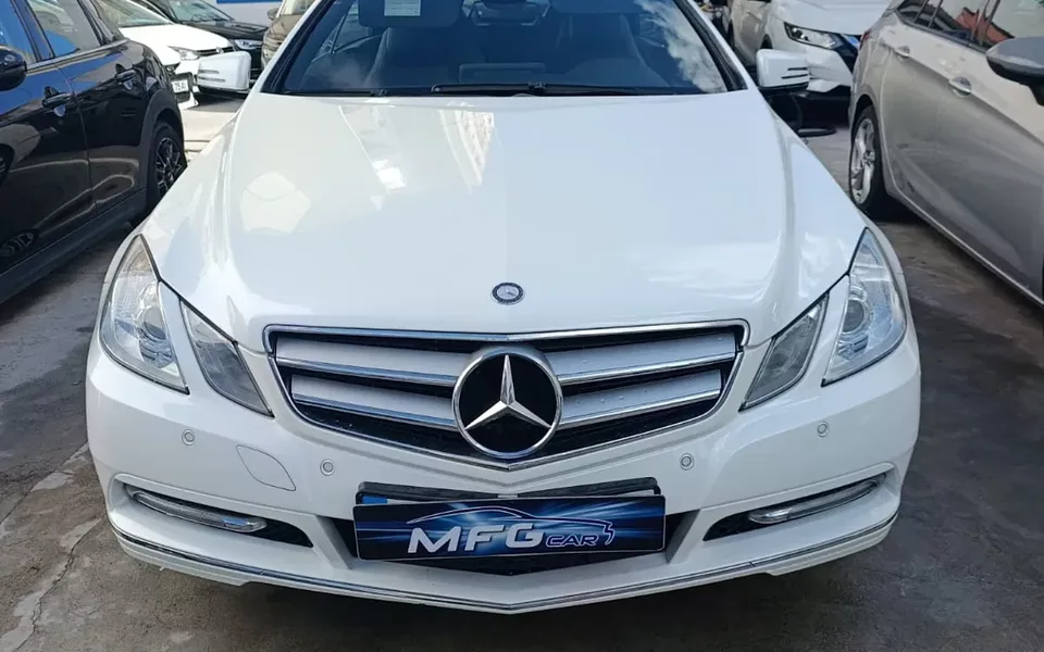 Mercedes-Benz E 220 CDI DPF BlueEFFICIENCY Avantgarde